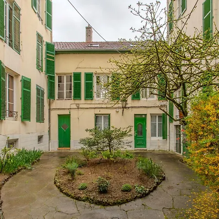 Апартаменты Le Petit Marbre - 10 Min A Pied De La Gare De *